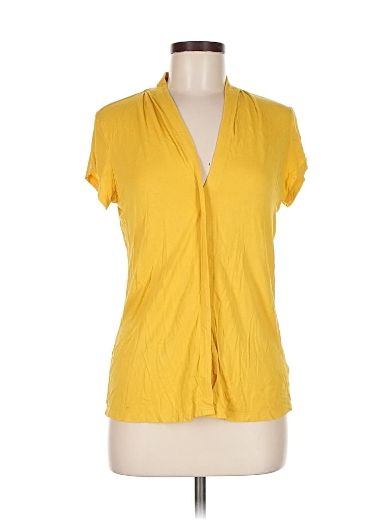 TAHARI Pre-owned Short Sleeve T-shirt In Yellow