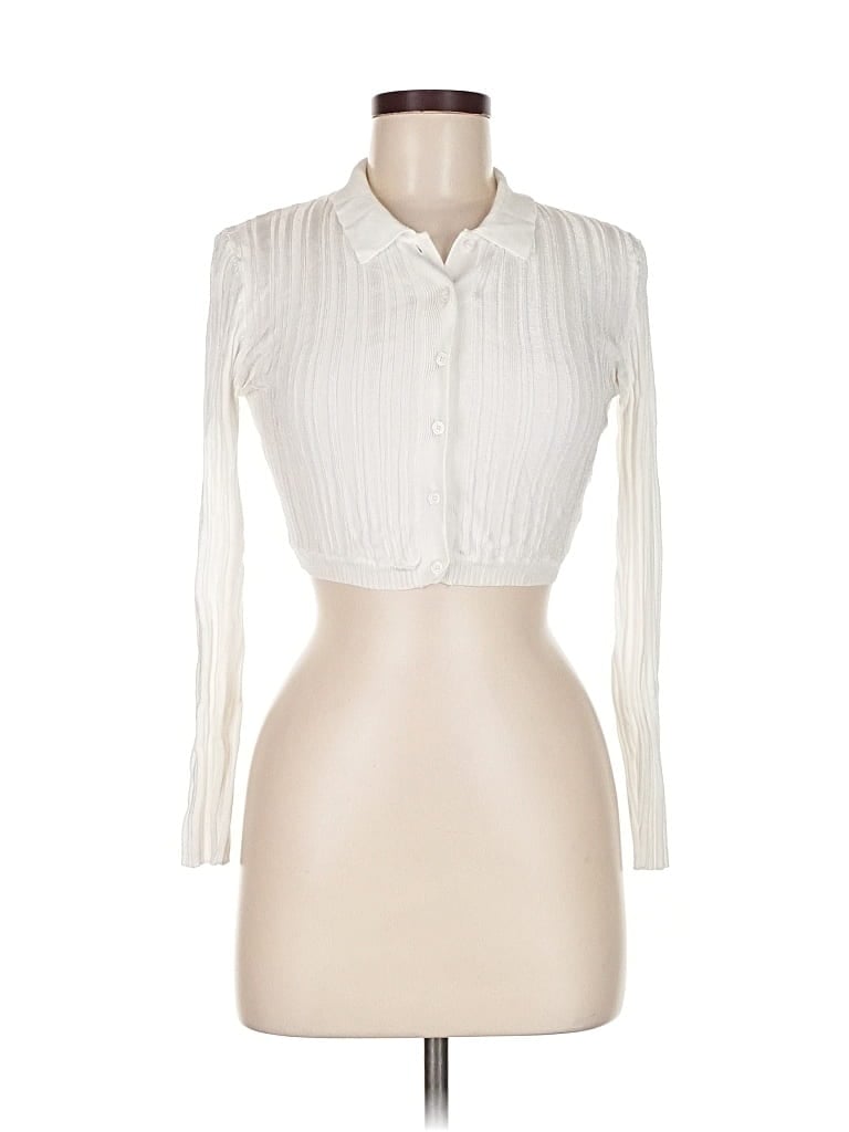 Click to view more detailed imagery on our partner's website Pre-owned Urban Outfitters Cardigan Sweater In White