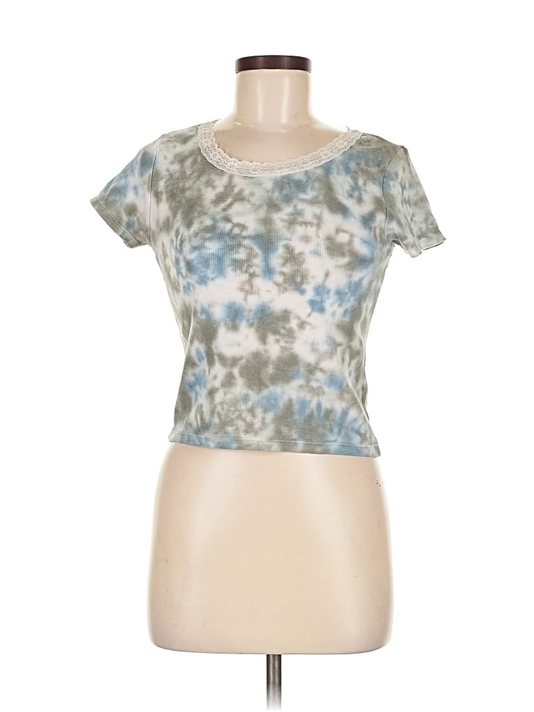Click to view more detailed imagery on our partner's website Pre-owned Aéropostale Short Sleeve Top Blue Tie-dye Pattern Scoop Neck Tops