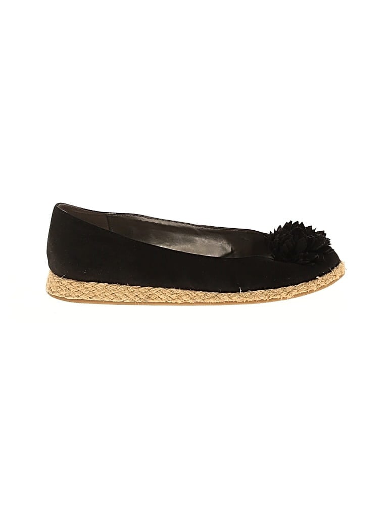 Pre-owned Bandolino Flats In Black