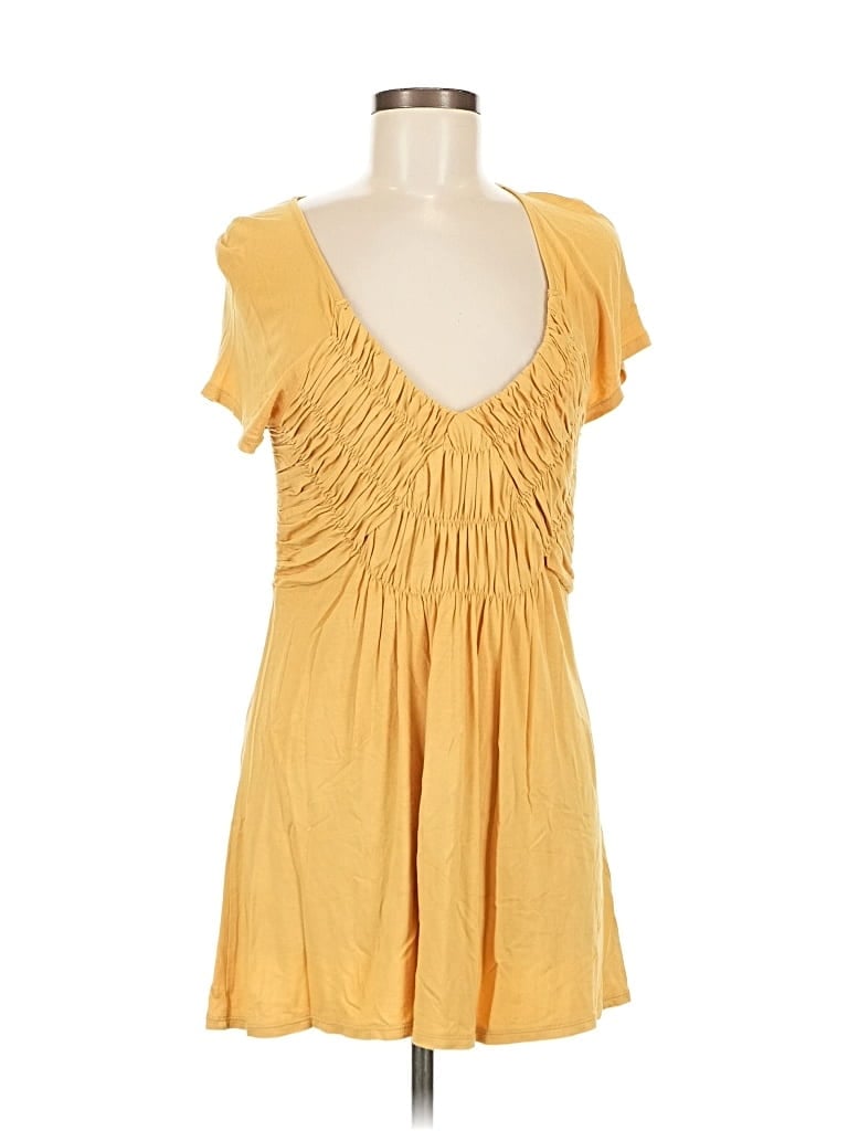 Pre-owned Dressbarn Sleeveless Top In Yellow