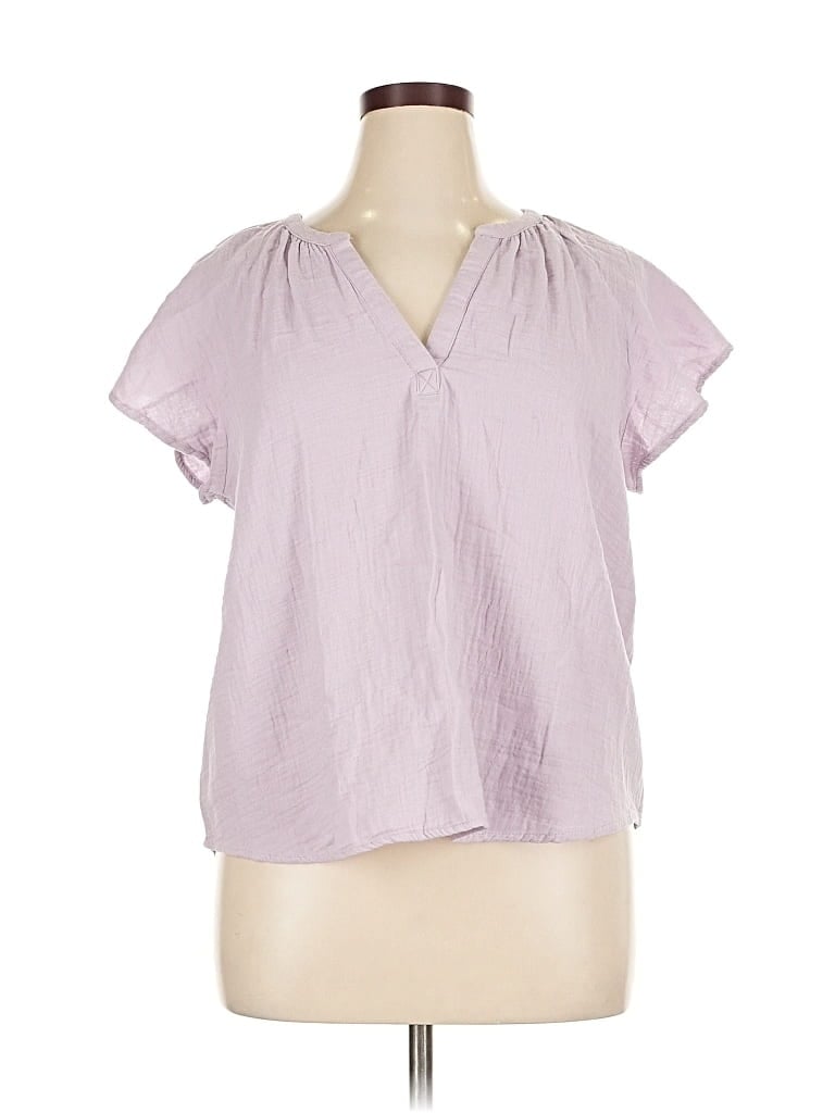 Pre-owned Universal Thread Short Sleeve Blouse In Purple