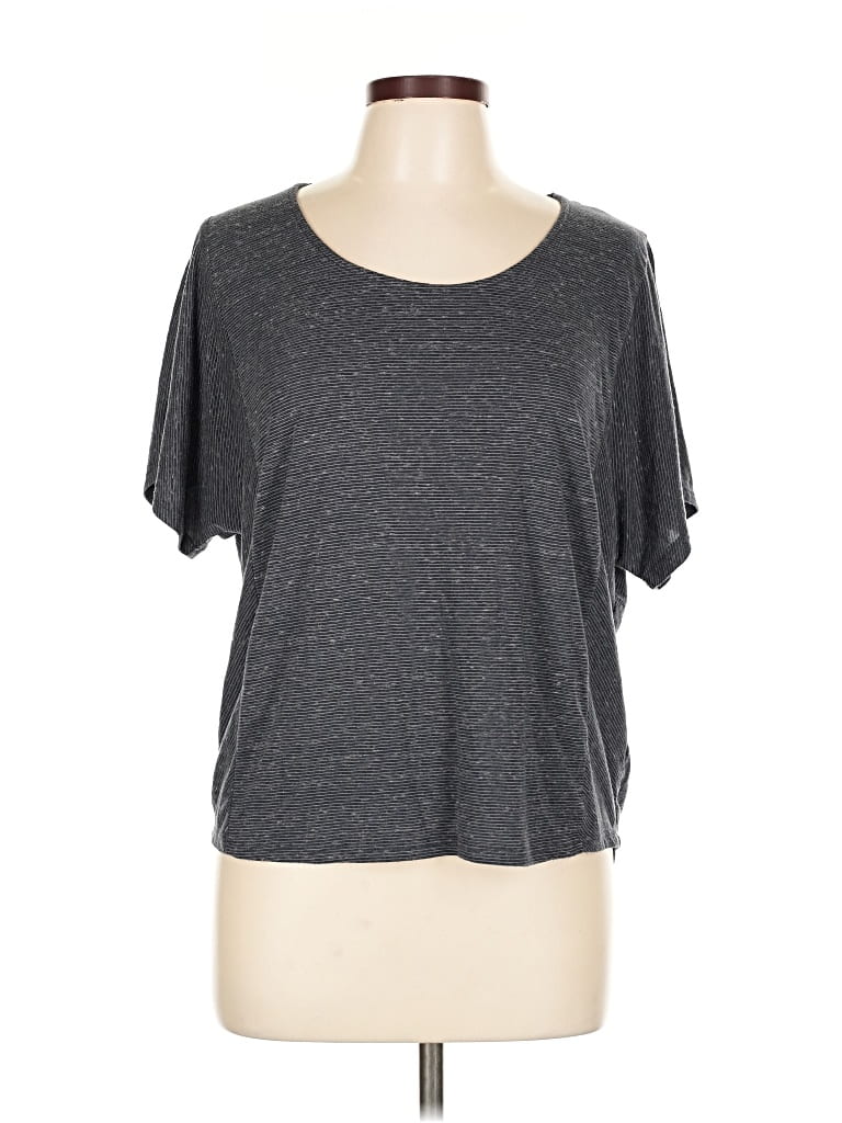 Pre-owned Stylus Short Sleeve T-shirt In Gray