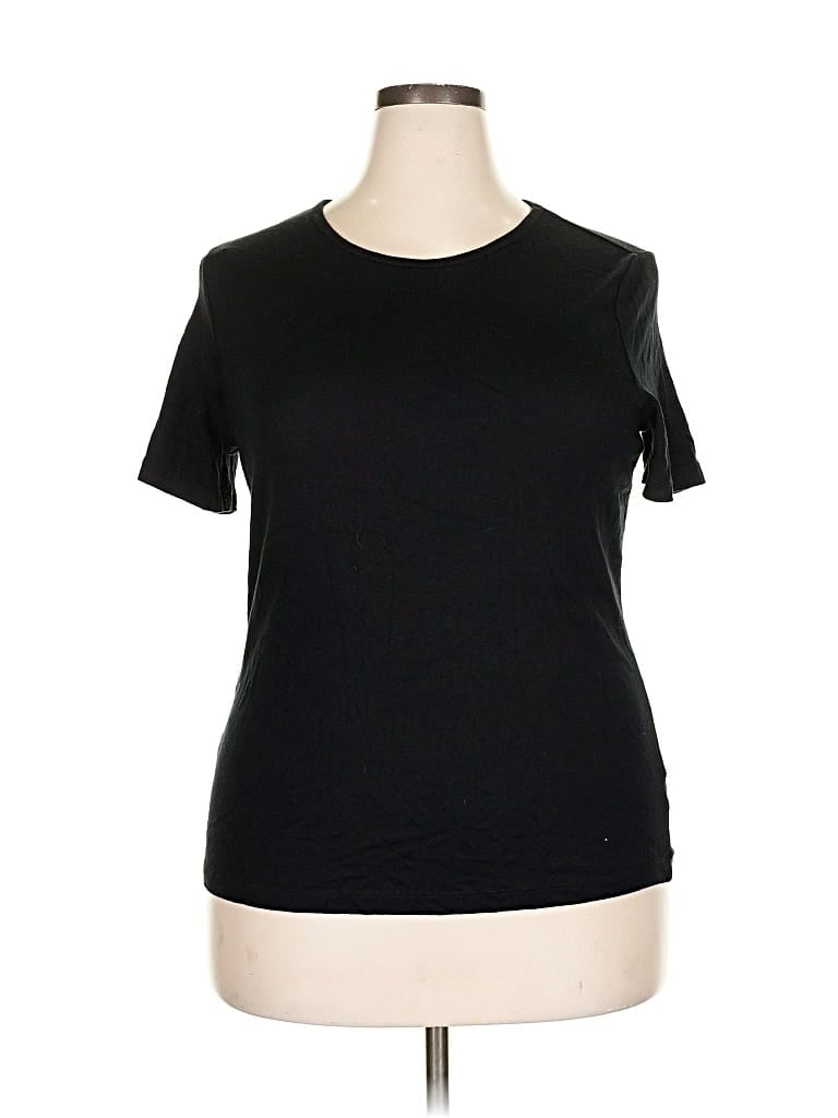 A NEW DAY Pre-owned Short Sleeve T-shirt In Black
