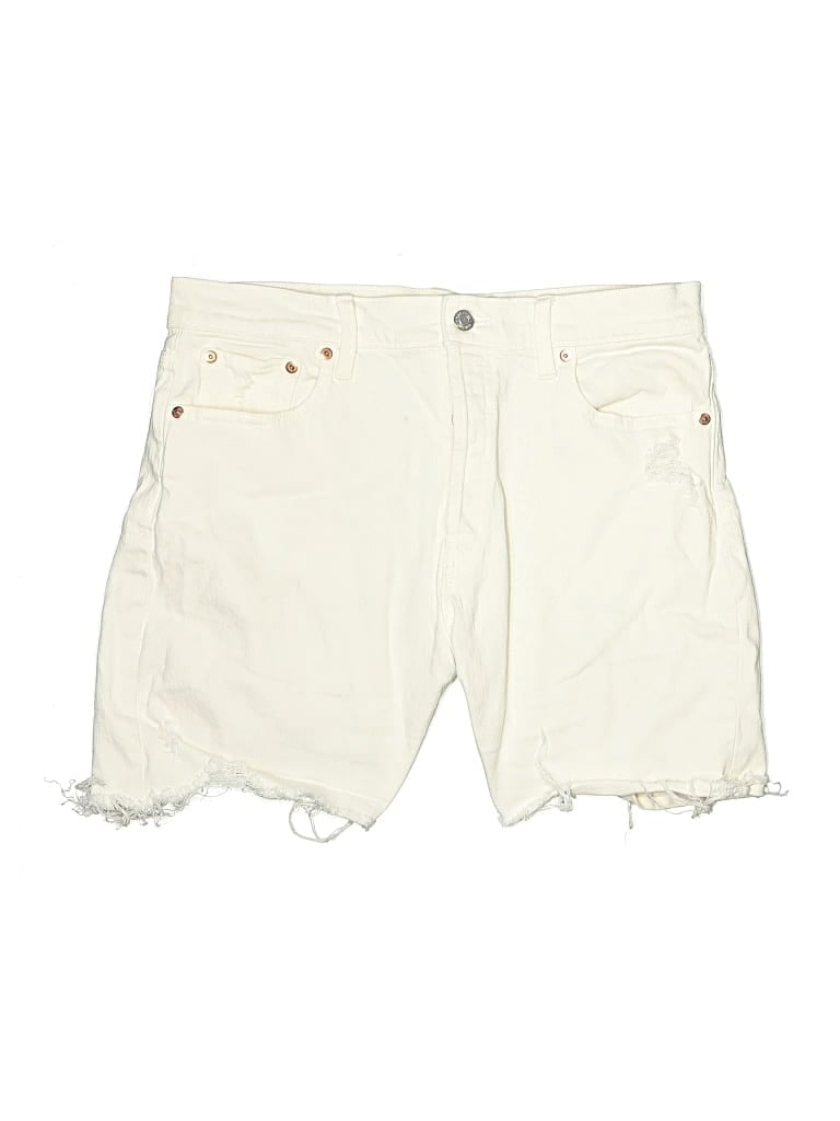 Click to view more detailed imagery on our partner's website Pre-owned Gap Denim Shorts In White