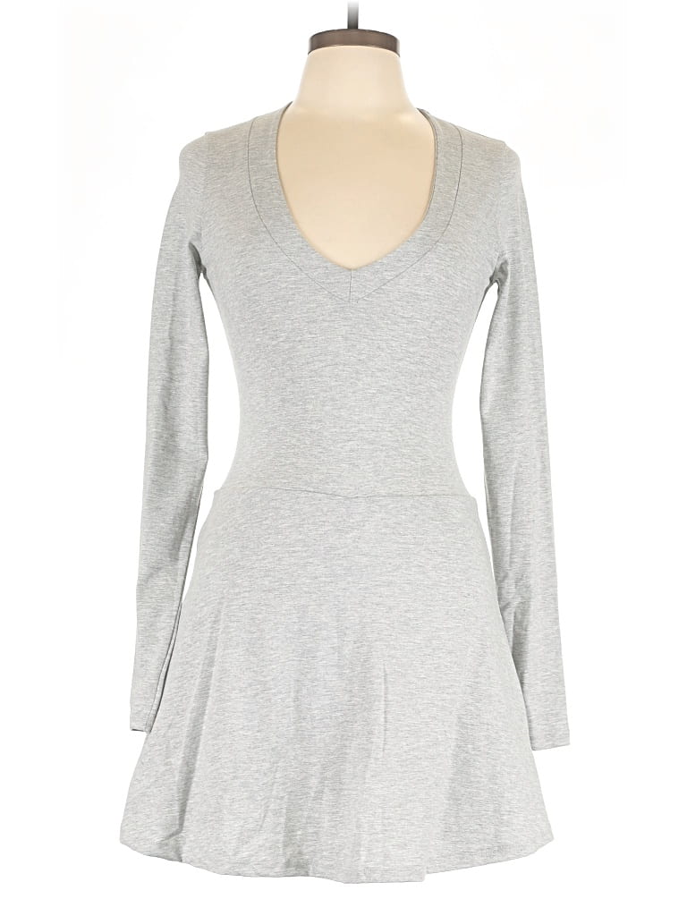 Pre-owned Prettylittlething Romper In Gray
