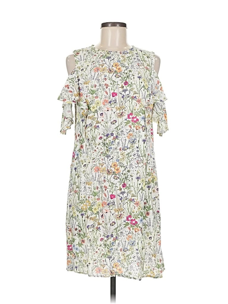 Pre-owned H&m Casual Dress In White