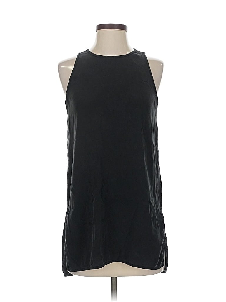 Click to view more detailed imagery on our partner's website Pre-owned Athleta Sleeveless T-shirt In Black