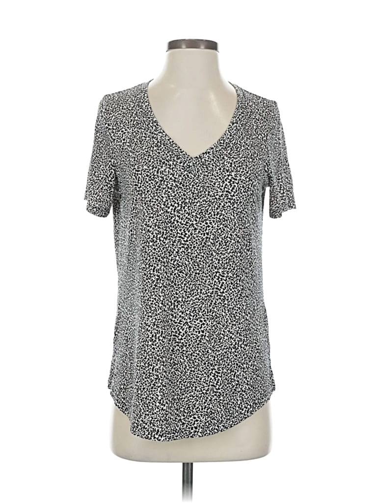 Pre-owned Athleta Short Sleeve T-shirt In Gray