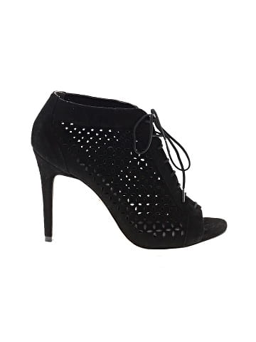 Pour La Victoire Heels (view 1)