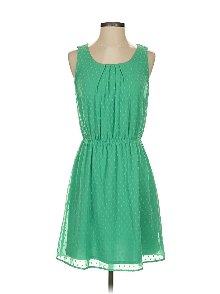 Click to view more detailed imagery on our partner's website Pre-owned Elle Casual Dress In Green