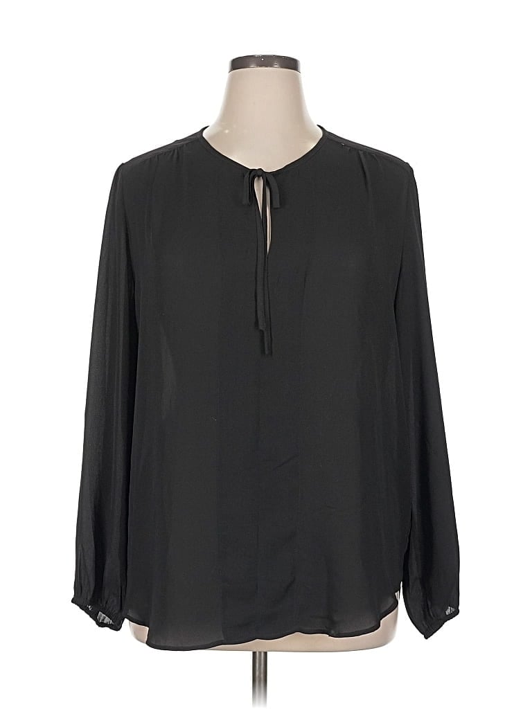 Click to view more detailed imagery on our partner's website Pre-owned Joan Vass Long Sleeve Blouse In Black