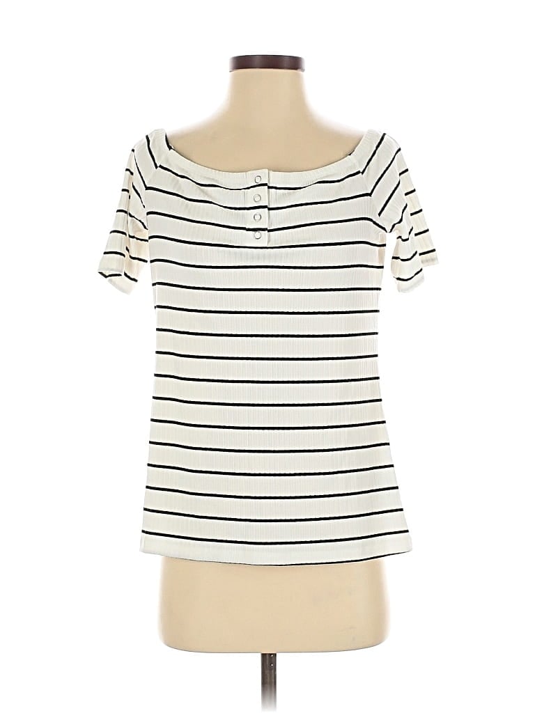 Pre-owned Torrid Short Sleeve T-shirt In White