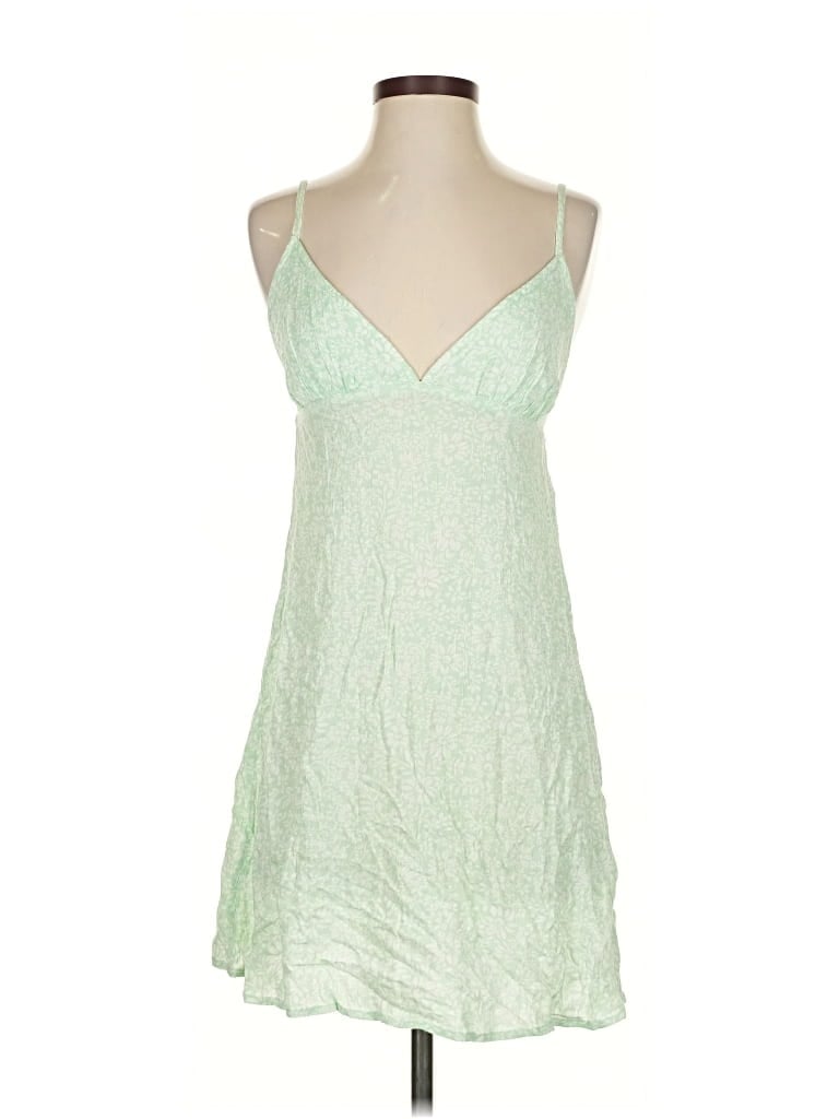 Pre-owned Billabong Casual Dress In Green