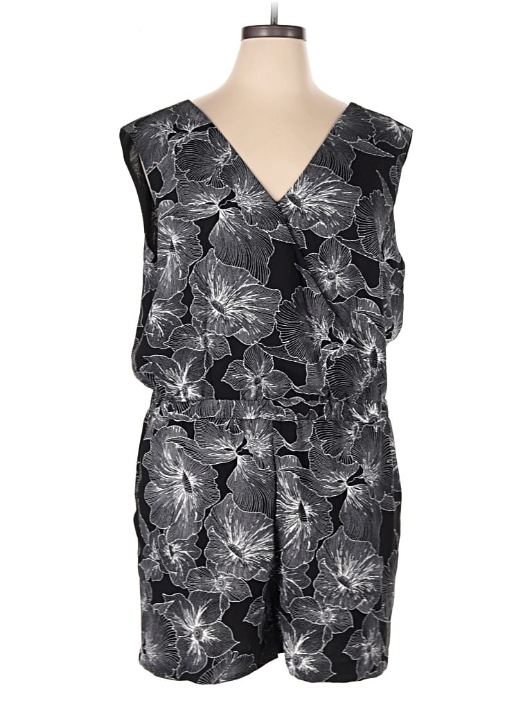 Pre-owned Ann Taylor Loft Outlet Romper In Gray