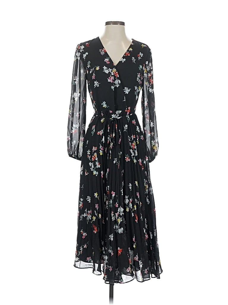 Click to view more detailed imagery on our partner's website Pre-owned Ann Taylor Casual Dress In Black