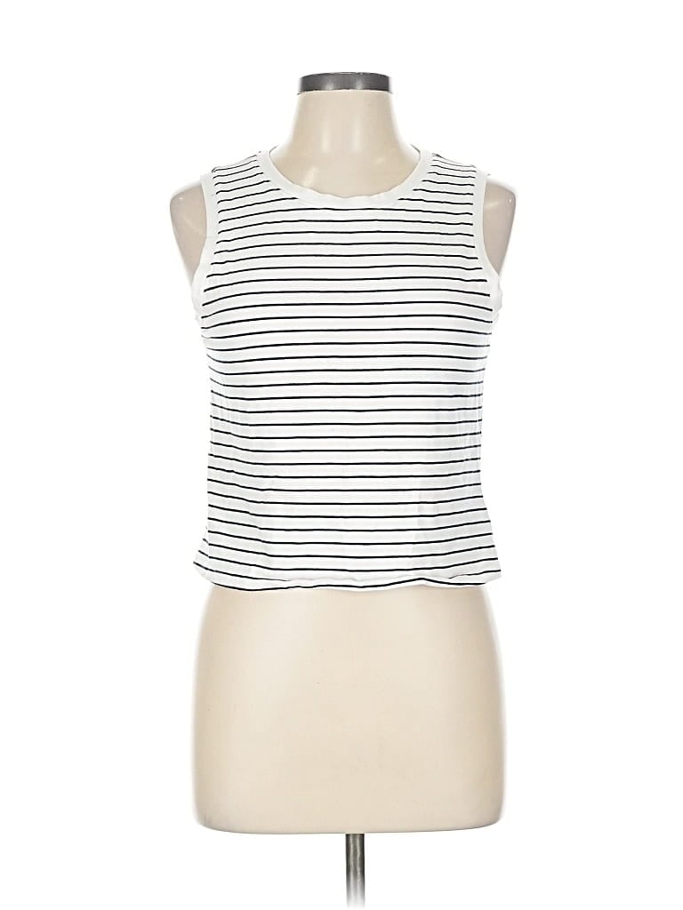 Pre-owned Old Navy Sleeveless T-shirt In White