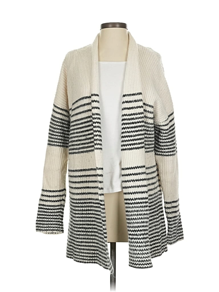 Pre-owned Gap Cardigan Sweater In White