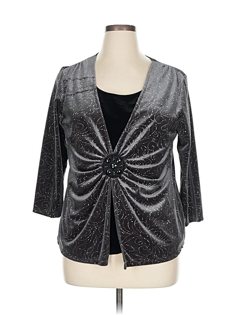 Click to view more detailed imagery on our partner's website Pre-owned Notations Kimono In Silver
