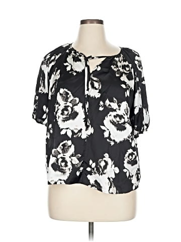 Simply Vera Vera Wang Short Sleeve T-Shirt (view 1)