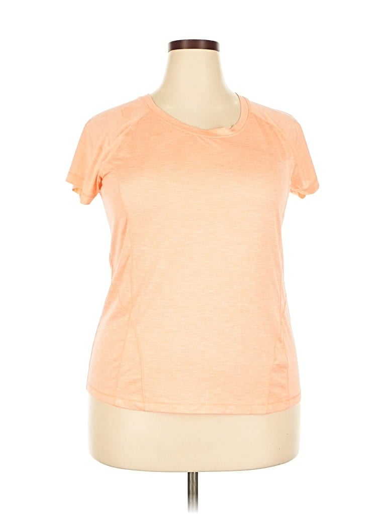 Pre-owned Avia Active T-shirt In Orange