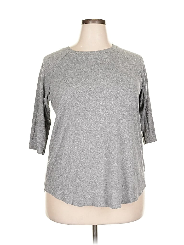 Pre-owned Torrid 3/4 Sleeve T-shirt In Gray