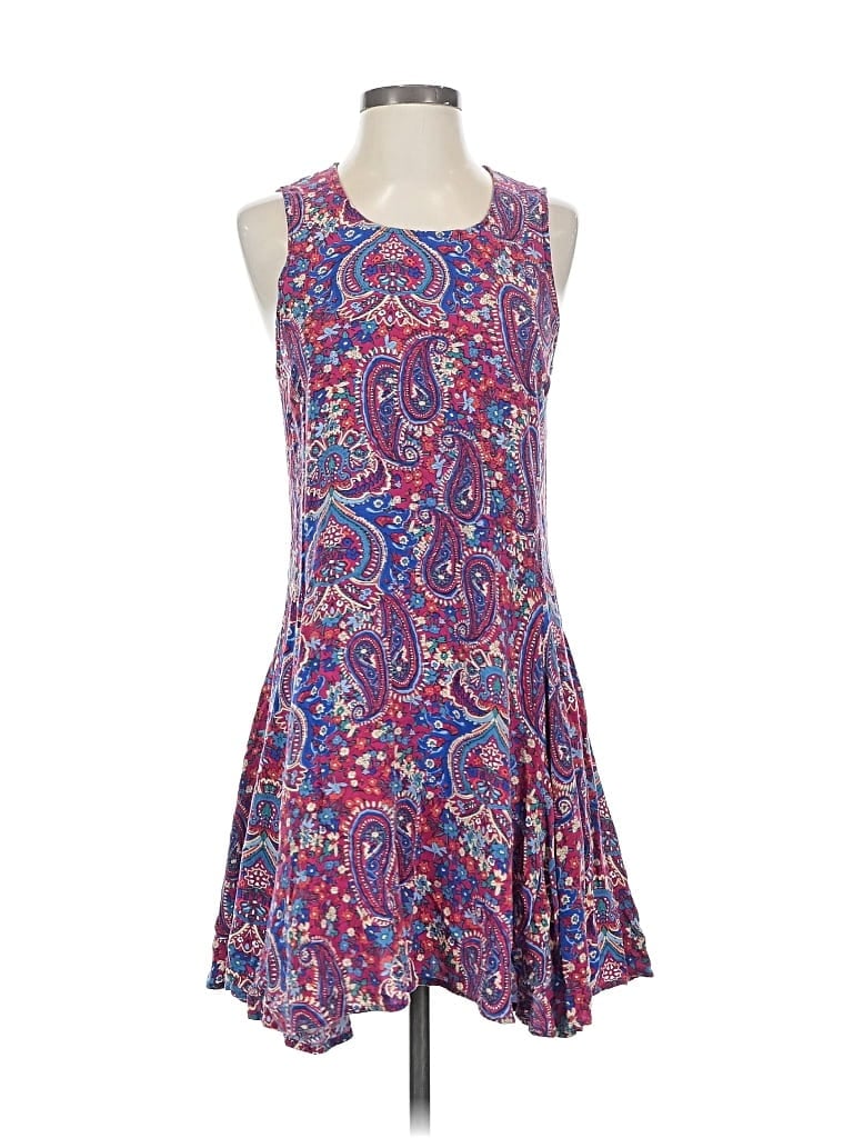 Click to view more detailed imagery on our partner's website Pre-owned Splendid Casual Dress In Purple