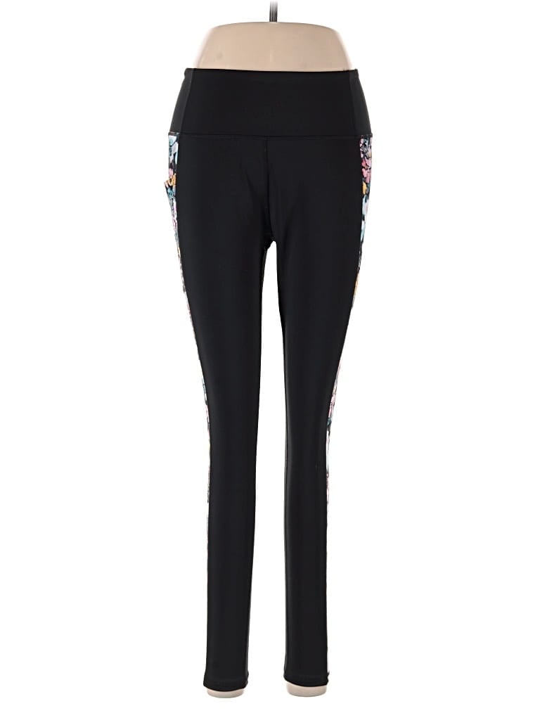 Click to view more detailed imagery on our partner's website Pre-owned Vera Bradley Active Pants In Black
