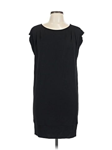 Alice + Olivia Casual Dress (view 1)
