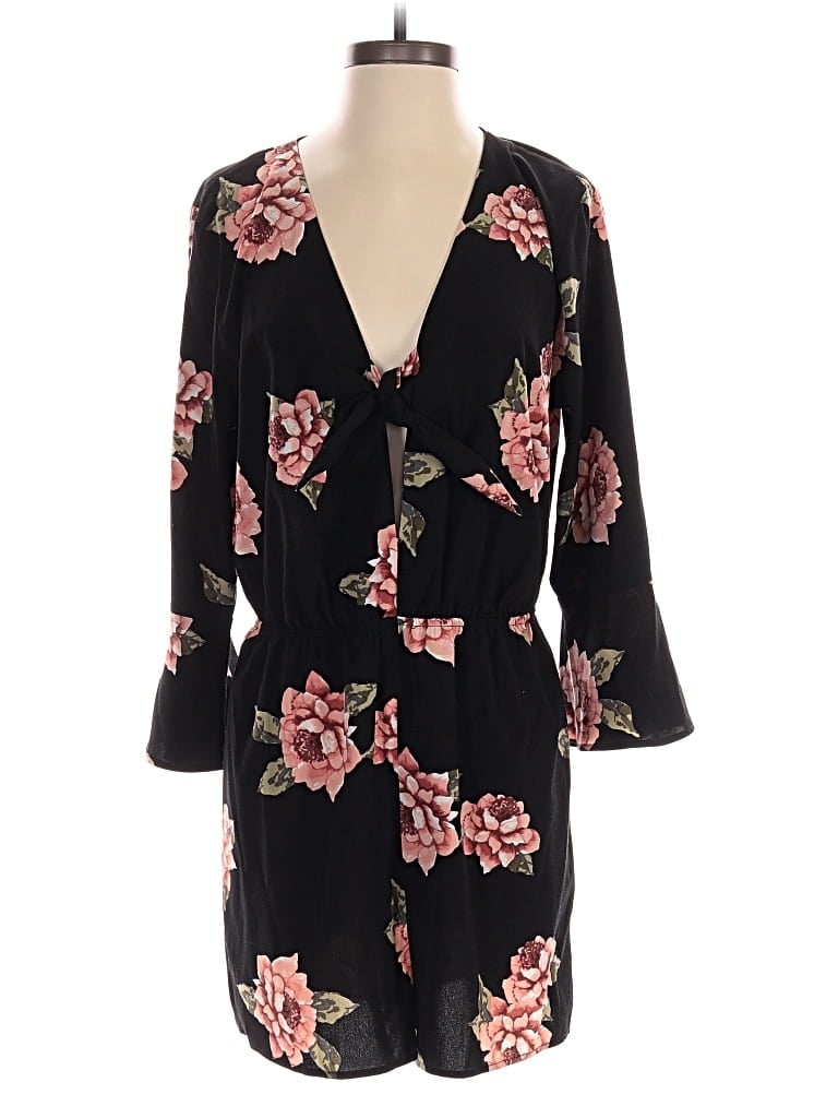 Pre-owned Xhilaration Romper In Black