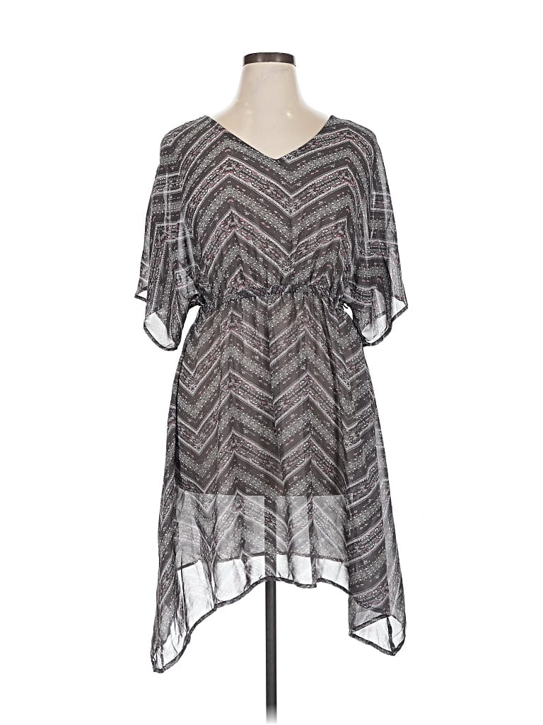 Pre-owned Maurices Casual Dress In Gray