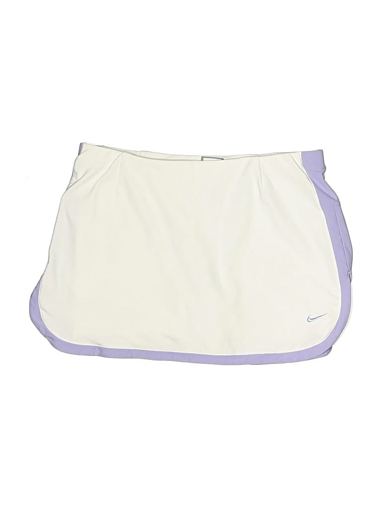 Click to view more detailed imagery on our partner's website Pre-owned Nike Active Skort In White