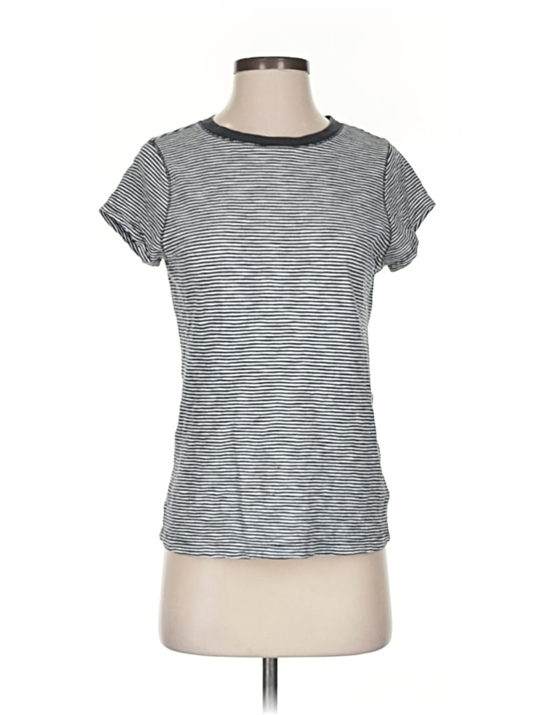 Pre-owned Universal Thread Active T-shirt In Gray