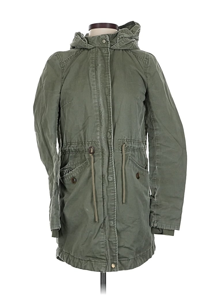 Pre-owned Divided By H&m Jacket In Green
