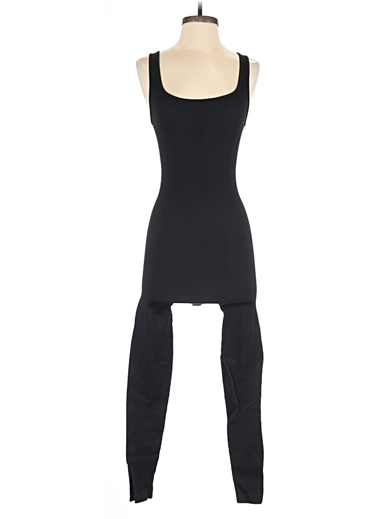 Pre-owned Oqq Jumpsuit In Black