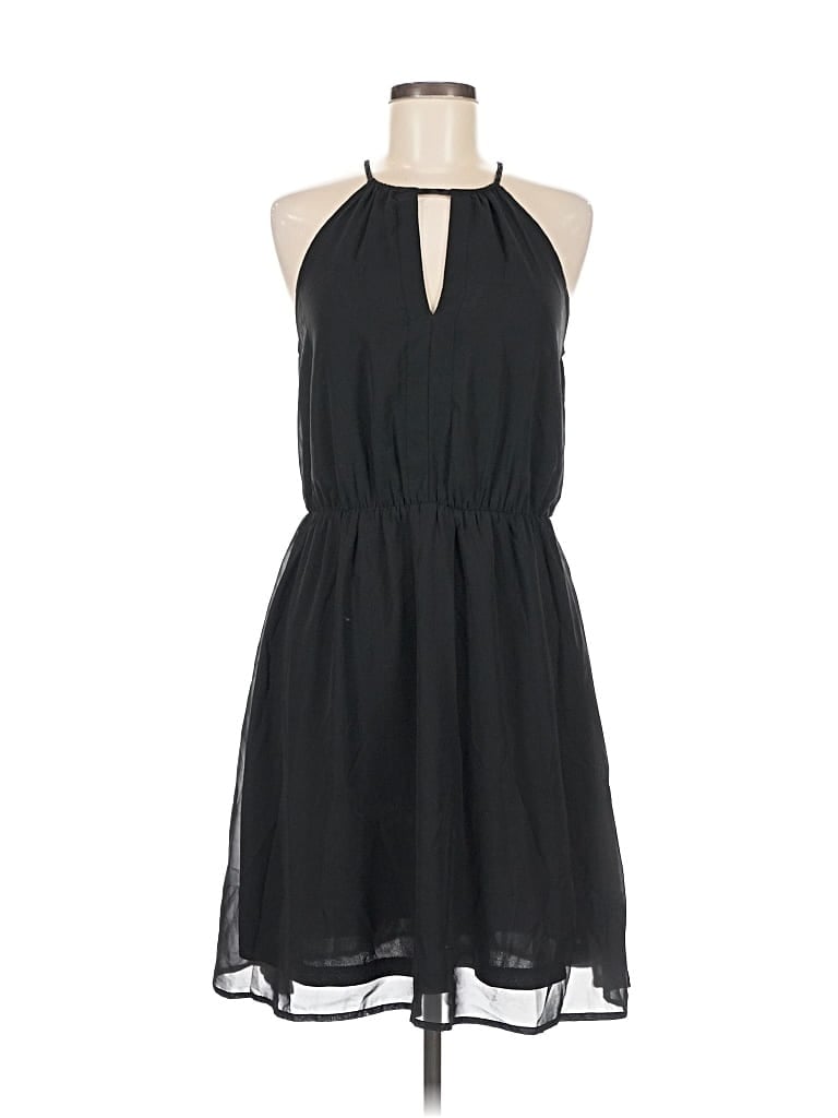 Pre-owned H&m Casual Dress In Black