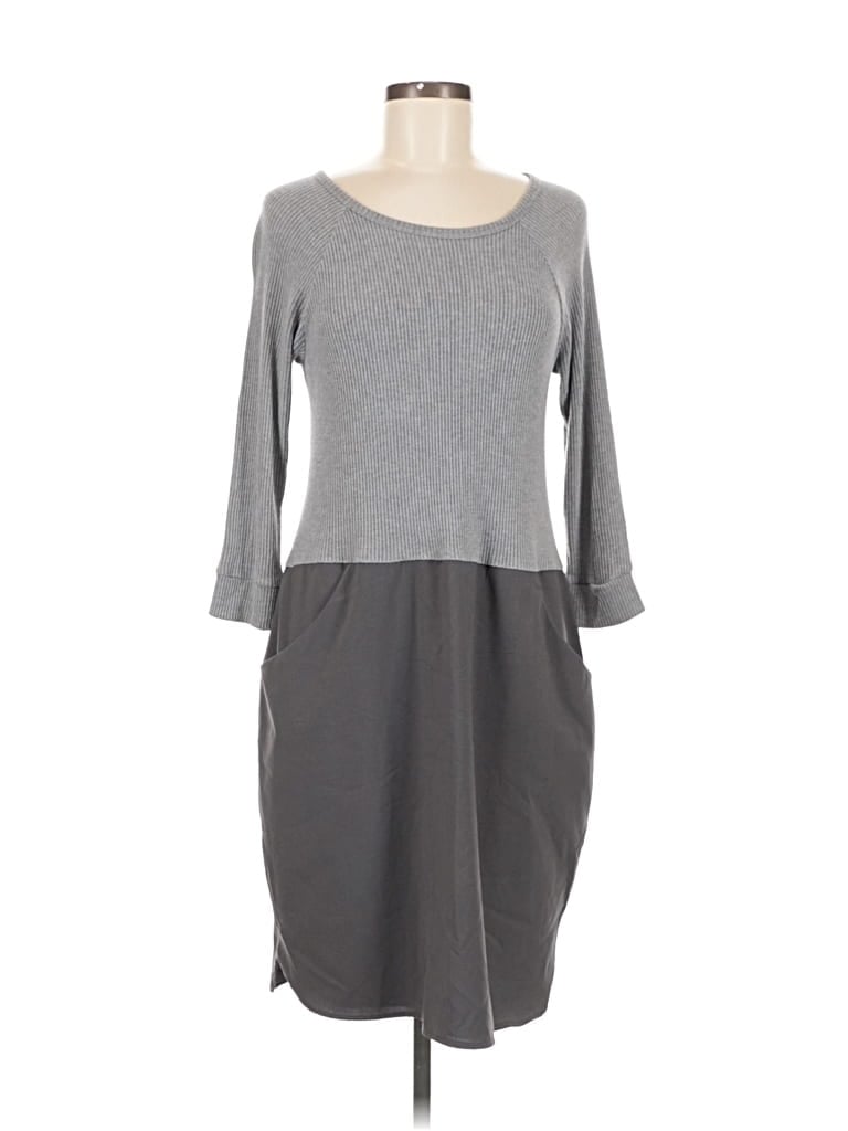 Pre-owned Amadi Casual Dress In Gray