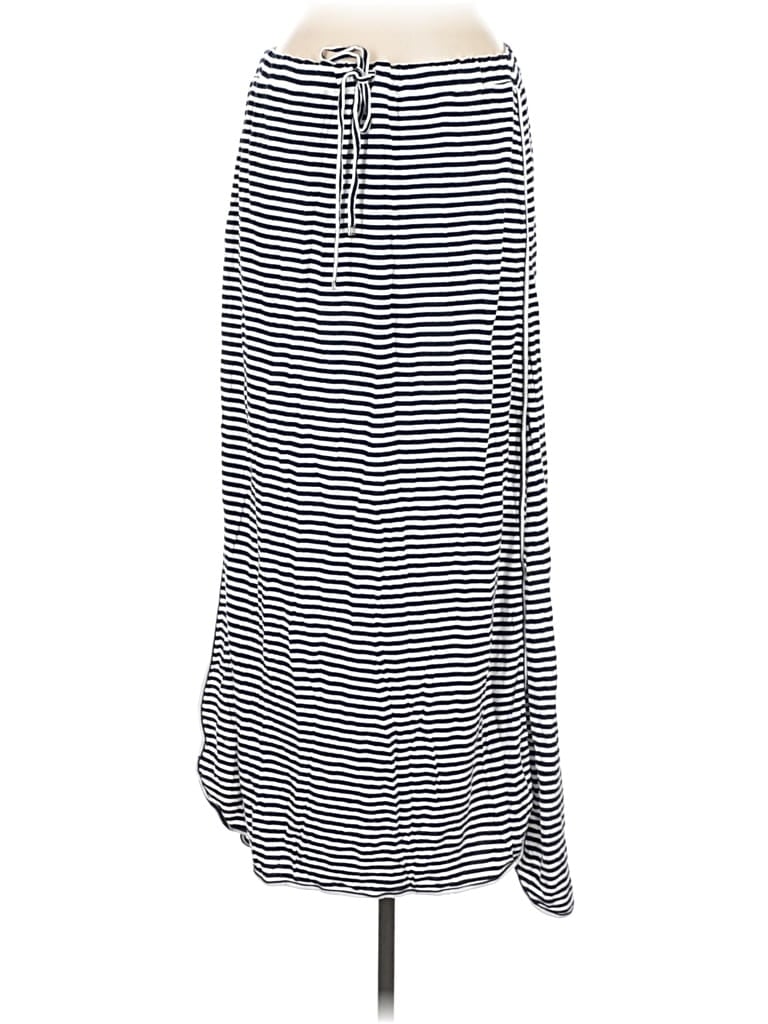 Click to view more detailed imagery on our partner's website Pre-owned Two By Vince Camuto Casual Skirt In Black