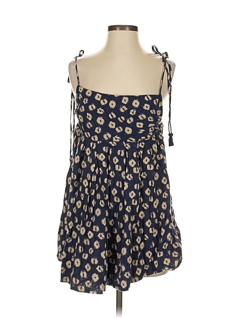 Click to view more detailed imagery on our partner's website Pre-owned Free People Sleeveless Blouse In Blue
