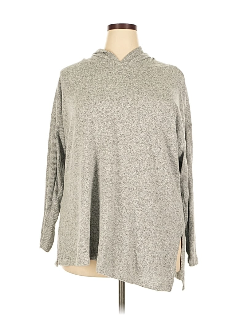 Click to view more detailed imagery on our partner's website Pre-owned Lane Bryant Pullover Sweater In Silver
