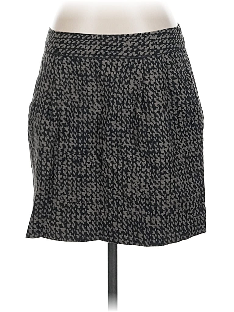 Click to view more detailed imagery on our partner's website Pre-owned Gap Casual Skirt In Gray