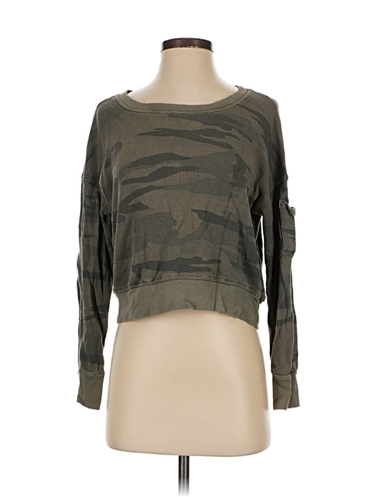 Click to view more detailed imagery on our partner's website Pre-owned Splendid Long Sleeve Top Green Boatneck Tops