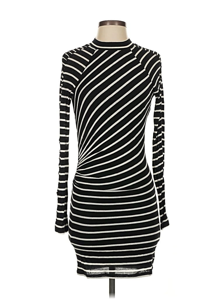 Pre-owned Guess Casual Dress In Black