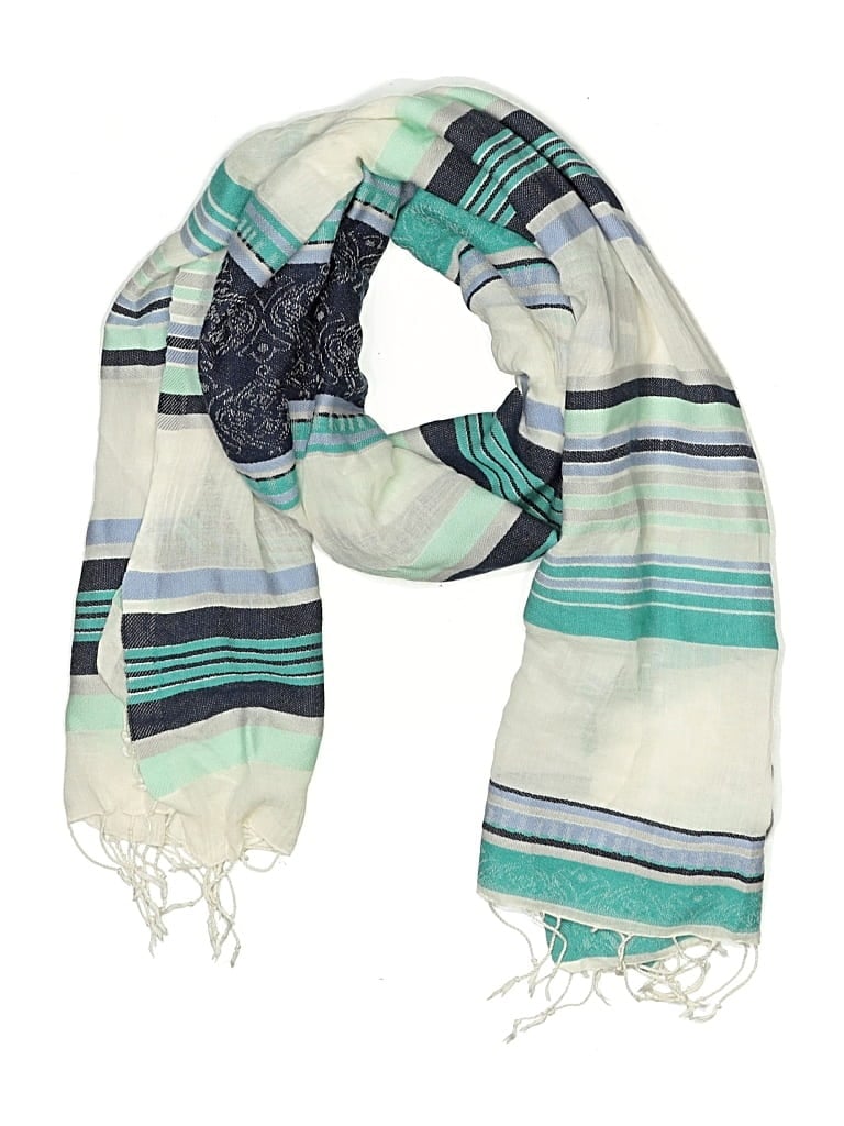 Click to view more detailed imagery on our partner's website Pre-owned Unbranded Scarf In Blue