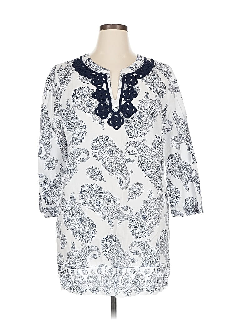 Click to view more detailed imagery on our partner's website Pre-owned Liz Claiborne 3/4 Sleeve Blouse In White