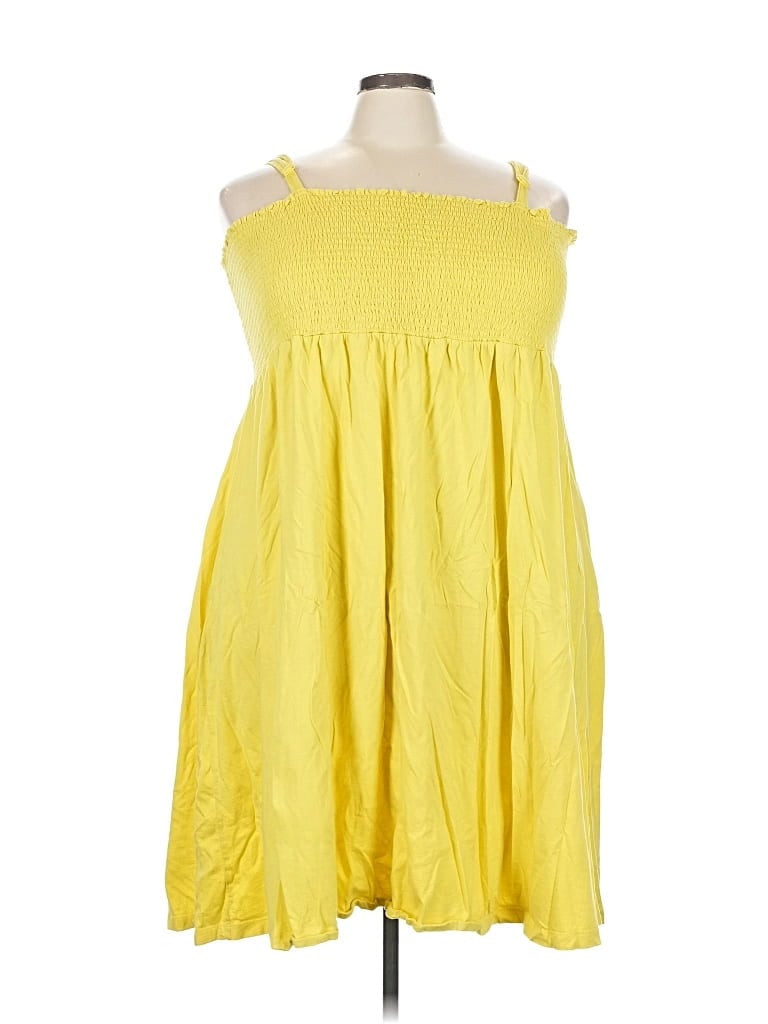 ELLOS Pre-owned Sleeveless Top Yellow Strapless Neckline Tops