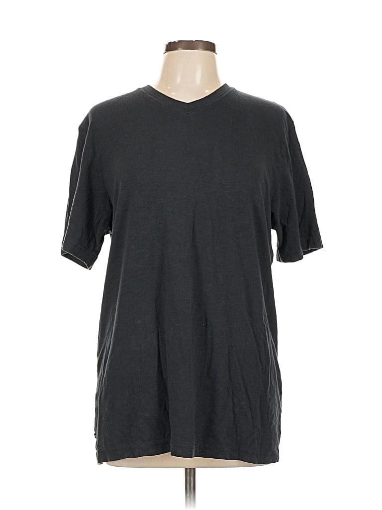 Click to view more detailed imagery on our partner's website Pre-owned Travis Mathew Short Sleeve T-shirt In Gray