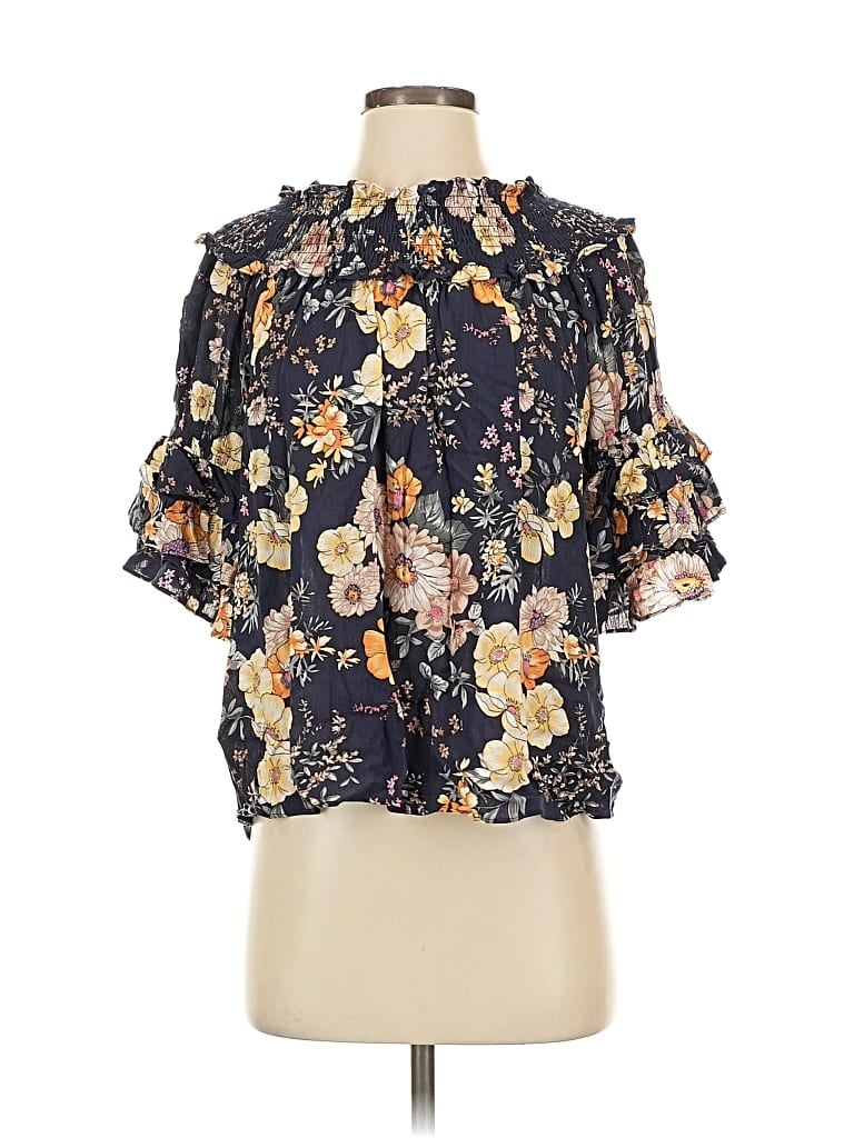 Click to view more detailed imagery on our partner's website Pre-owned Kye Mi Short Sleeve Blouse In Blue