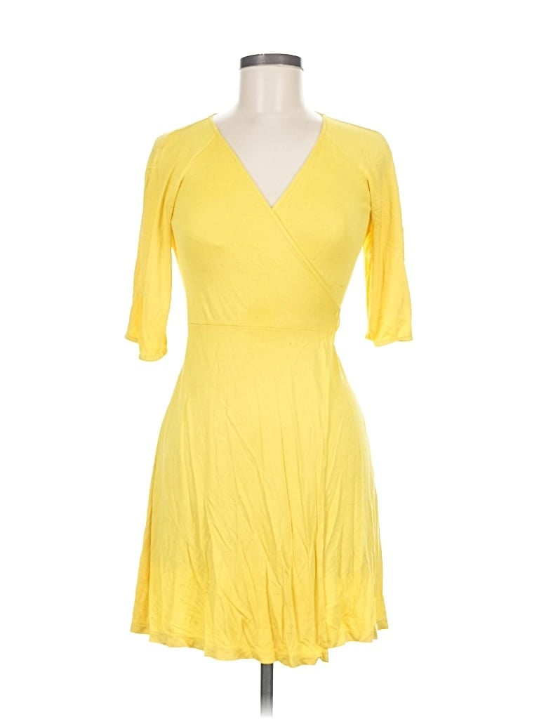Pre-owned Diane Von Furstenberg Casual Dress In Yellow