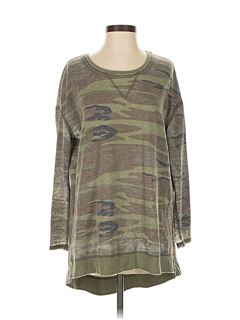 Pre-owned Z Supply Long Sleeve T-shirt In Green